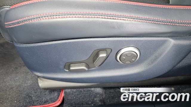 Genesis GV70 2.5T Gasoline AWD 2022 — фото 31