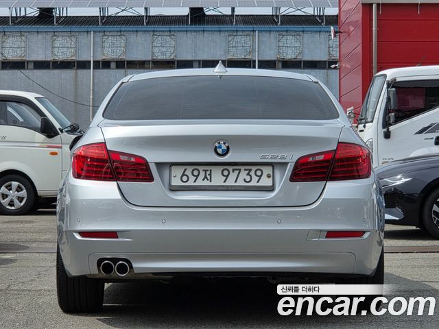 BMW 5 Series (F10) 528i 2014 — фото 7