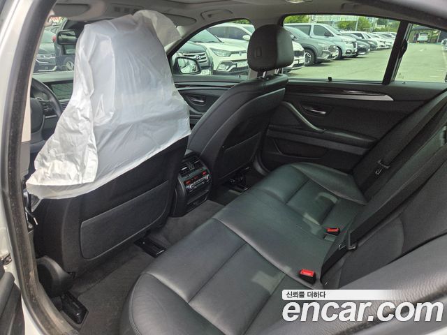 BMW 5 Series (F10) 528i 2014 — фото 9