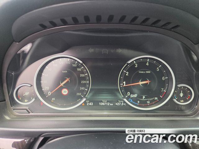 BMW 5 Series (F10) 528i 2014 — фото 16