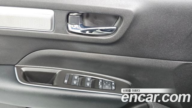 Renault Korea QM6 2.0 LPe RE 2WD 2021 — фото 28