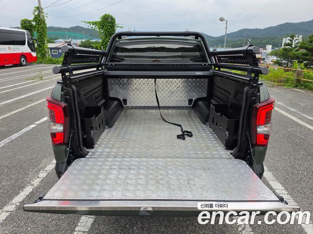 KG Mobility (SsangYong) Rexton Sports Khan Diesel 2.2 4WD Prestige 2023 — фото 9