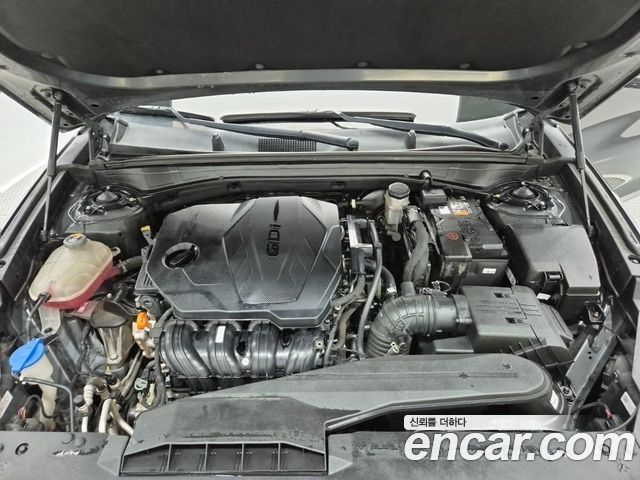 Kia K8 2.5 Gasoline 2WD Noblesse 2022 — фото 23