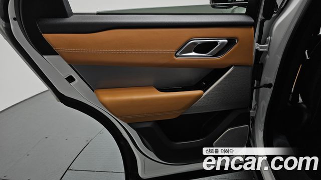 Land Rover Range Rover Velar 3.0 P400 R-Dynamic HSE 2022 — фото 25
