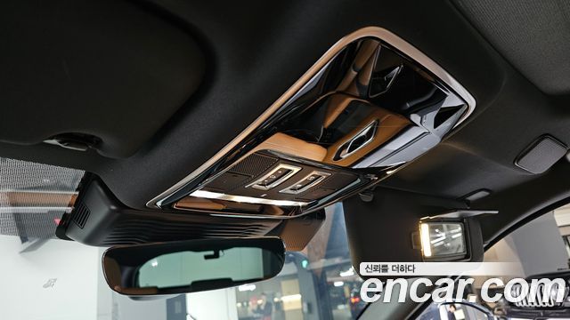 Land Rover Range Rover Velar 3.0 P400 R-Dynamic HSE 2022 — фото 30