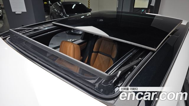Land Rover Range Rover Velar 3.0 P400 R-Dynamic HSE 2022 — фото 36