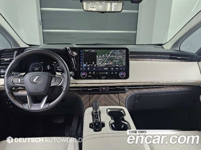 Lexus LM (II) 500h Executive 2025 — фото 7