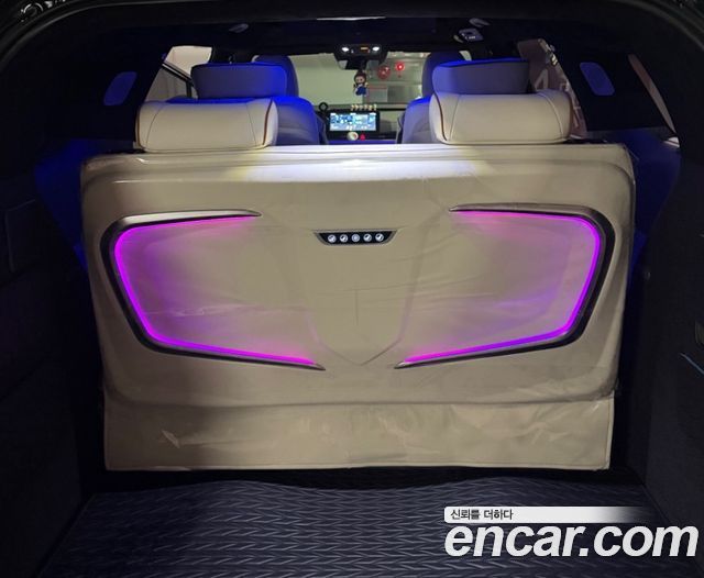 Kia Carnival (IV) Gasoline 9-Seater Hi Limousine (7-seater Limousine(Special vehicle) 2024 — фото 24