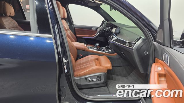 BMW X7 (G07) xDrive 40i M Sport 6STR 2021 — фото 11