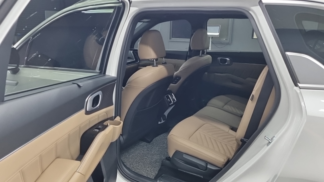 Kia Sorento (IV) Gasoline 2.5T 4WD Signature 2026 — фото 15