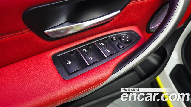 BMW 4 Series (F32) 430i M Sport Convertible 2018 — фото 15
