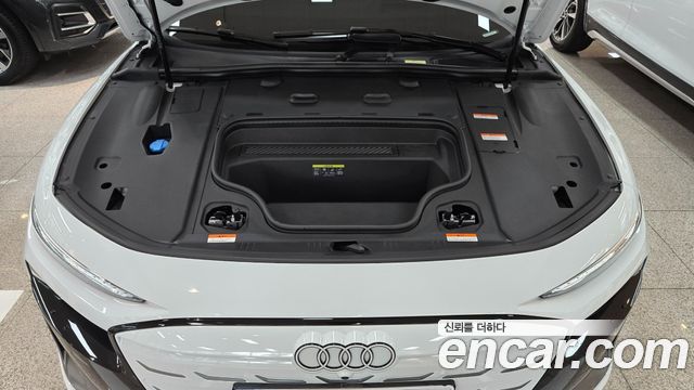 Audi A6 e-tron Performance S line 2025 — фото 6
