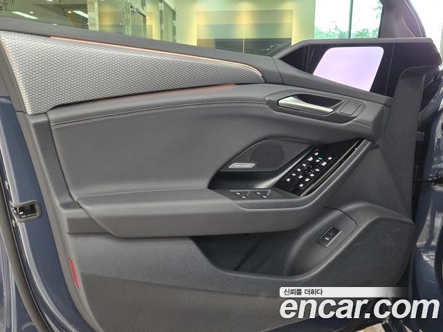 Audi A6 e-tron Performance S line 2025 — фото 19