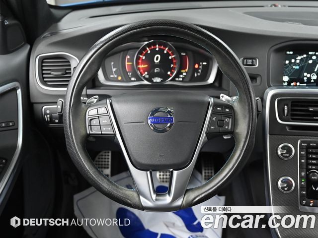 Volvo S60 Polester 2nd 2017 — фото 17