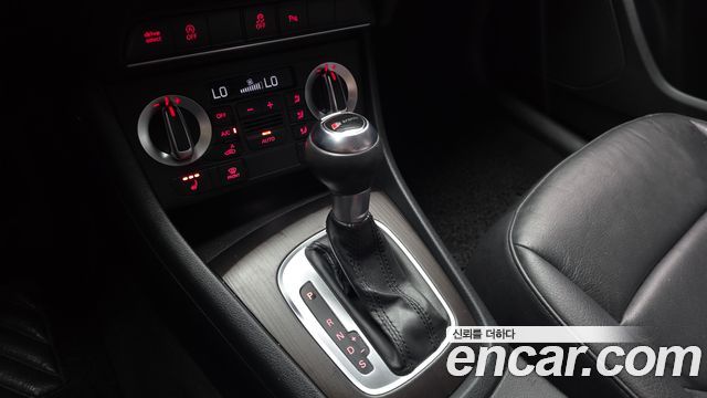 Audi Q3 2.0 TDI Quattro Dynamic 8U 2014 — фото 9