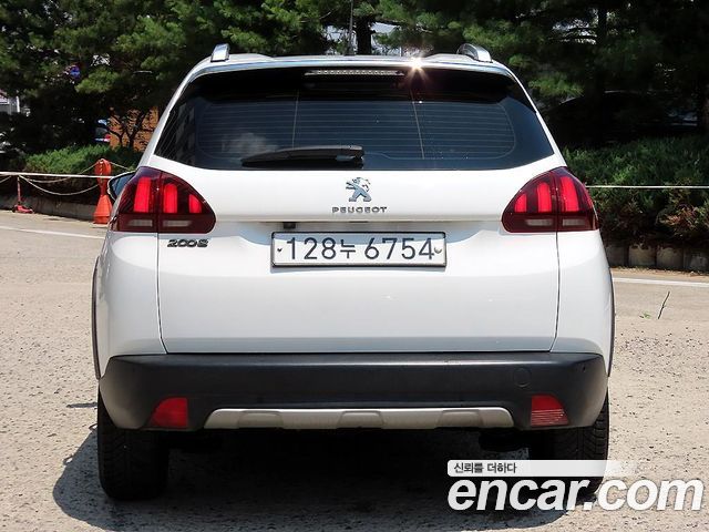Peugeot 2008 1.5 BlueHDi Allure 2019 — фото 4