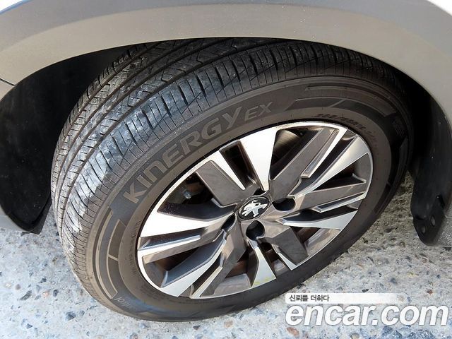 Peugeot 2008 1.5 BlueHDi Allure 2019 — фото 23