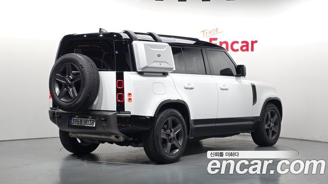 Land Rover Defender (L663) 110 P300 X-Dynamic SE 2024 — фото 2
