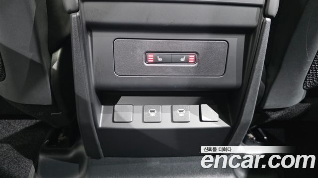 Land Rover Defender (L663) 110 P300 X-Dynamic SE 2024 — фото 18