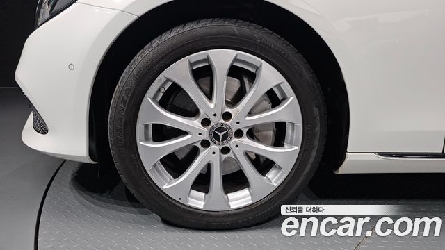 Mercedes-Benz E-Class (W213) E300 Exclusive 2019 — фото 5