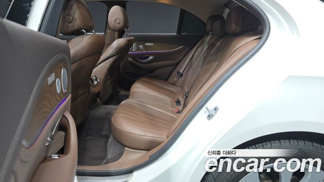 Mercedes-Benz E-Class (W213) E300 Exclusive 2019 — фото 16