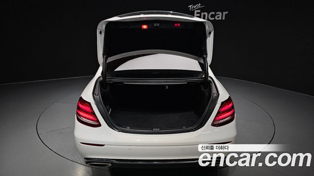 Mercedes-Benz E-Class (W213) E300 Exclusive 2019 — фото 24
