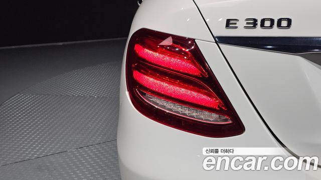 Mercedes-Benz E-Class (W213) E300 Exclusive 2019 — фото 29
