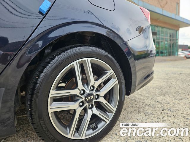 Kia K3 Signature 2021 — фото 16