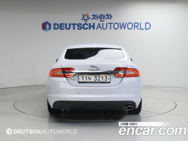 Jaguar XF 2.2D Luxury X250 2015 — фото 4