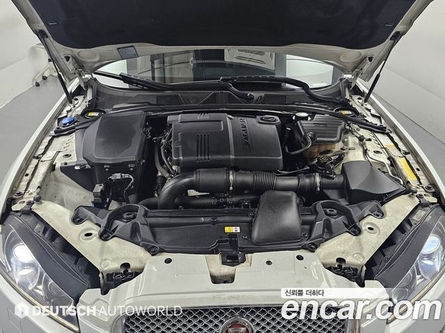 Jaguar XF 2.2D Luxury X250 2015 — фото 6