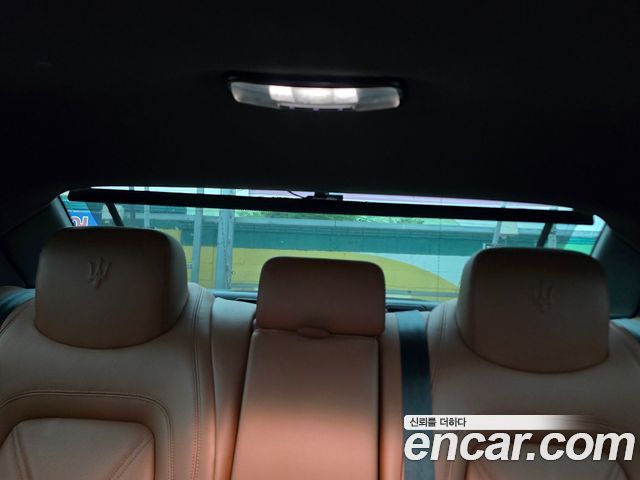 Maserati Quattroporte 3.0 Diesel 2017 — фото 16