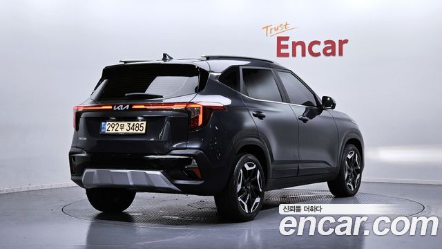 Kia Seltos Gasoline 2.0 2WD Signature 2023 — фото 2