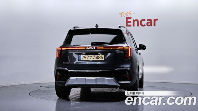 Kia Seltos Gasoline 2.0 2WD Signature 2023 — фото 4