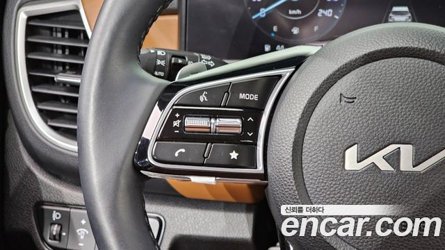 Kia Seltos Gasoline 2.0 2WD Signature 2023 — фото 32