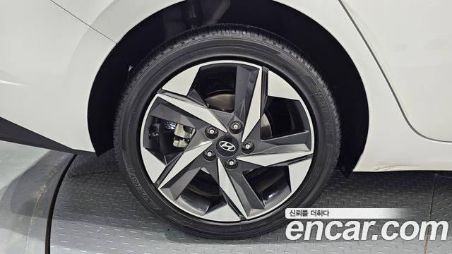 Hyundai Avante (CN7) 1.6 Inspiration 2023 — фото 5