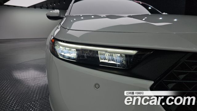 Honda Accord (XI) 2.0 Hybrid Touring 2024 — фото 22