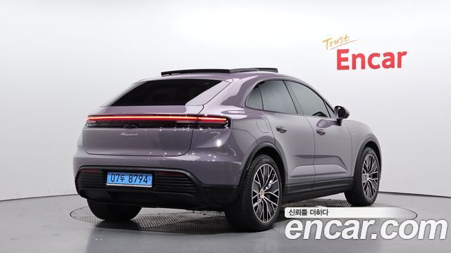 Porsche Macan EV Base 4 2025 — фото 2