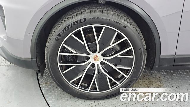 Porsche Macan EV Base 4 2025 — фото 5