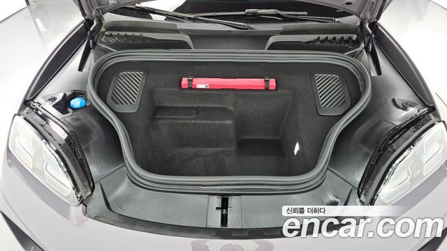 Porsche Macan EV Base 4 2025 — фото 6