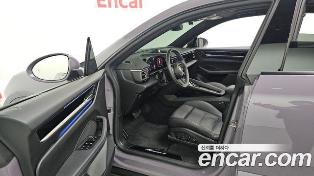 Porsche Macan EV Base 4 2025 — фото 10