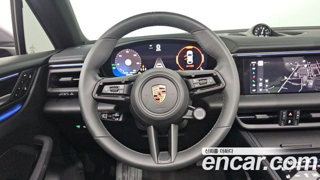 Porsche Macan EV Base 4 2025 — фото 15
