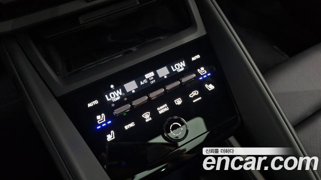 Porsche Macan EV Base 4 2025 — фото 20