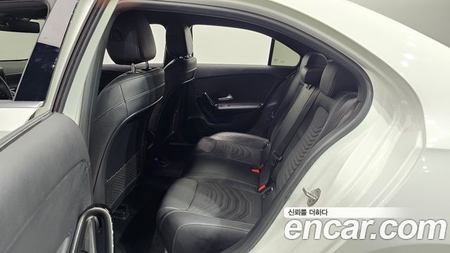 Mercedes-Benz A-Class (W177) A220 Sedan 2020 — фото 15