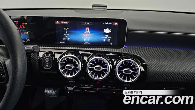 Mercedes-Benz A-Class (W177) A220 Sedan 2020 — фото 17