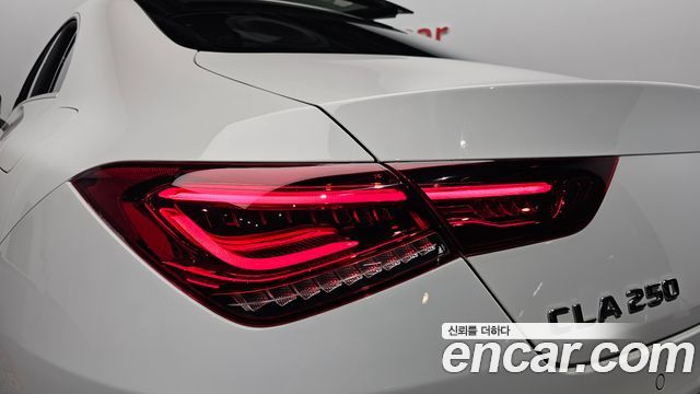 Mercedes-Benz CLA-Class (C118) CLA250 4MATIC 2021 — фото 23