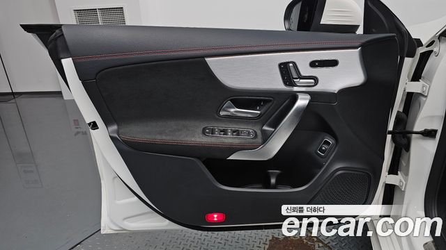 Mercedes-Benz CLA-Class (C118) CLA250 4MATIC 2021 — фото 24