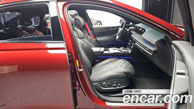 Genesis G80 (RG3) Gasoline 2.5 Turbo AWD 2025 — фото 26