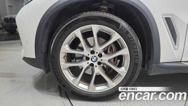 BMW X5 (G05) xDrive 30d xLine 2021 — фото 5
