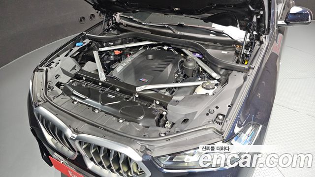 BMW X6 (G06) xDrive40i M Sport 2025 — фото 6