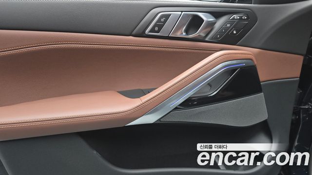 BMW X6 (G06) xDrive40i M Sport 2025 — фото 24